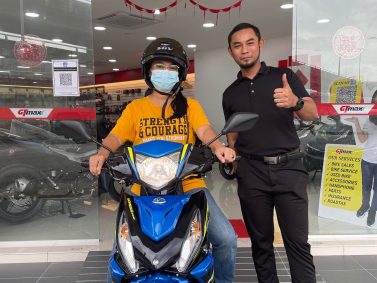 Zahin Afiq Sales Advisor 
    <br src=