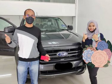 Miss Mulan Sales Advisor 
    Ford Cars<br src=