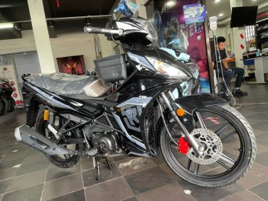 Iza motor Sales Advisor 
    <br src=