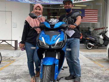 Kit Sales Advisor 
    <br src=