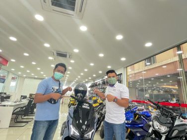 Ewan Sales Advisor 
    <br src=