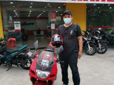 Aswad Sales Advisor 
    <br src=