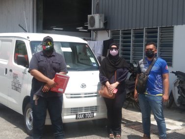 Zaifol Zin (Abang Lori Puchong) Sales Advisor 
    <br src=