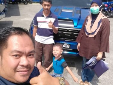 Wan Sales Advisor 
    Ford Cars<br src=