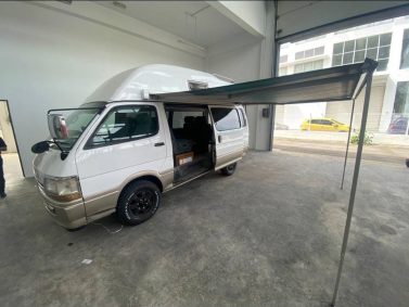 HIACE COMMUTER 2.5 DIESEL TURBO <br src=