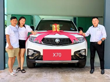 Leslie kok Sales Advisor 
    Proton Cars<br src=